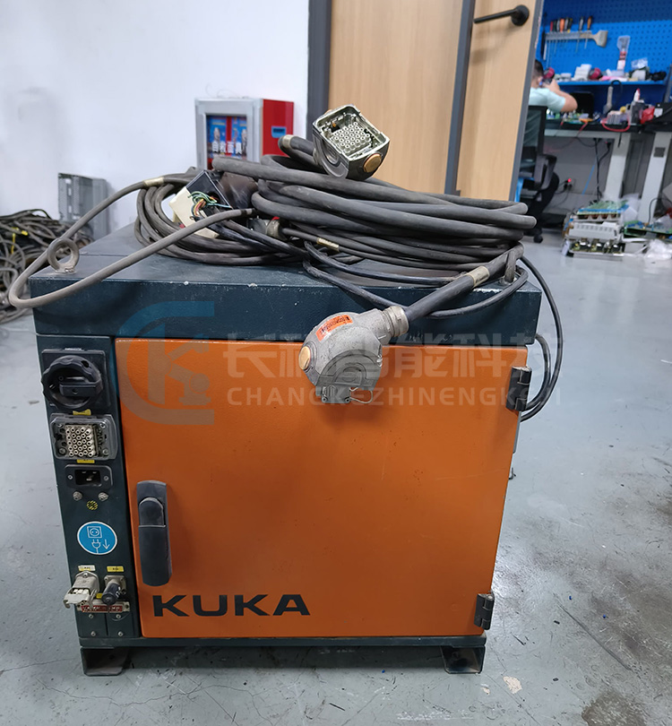 KUKA庫(kù)卡機(jī)器人KR C4 smallsize控制柜維修 KUKA庫(kù)卡機(jī)器人KR C4 smallsize控制柜維修